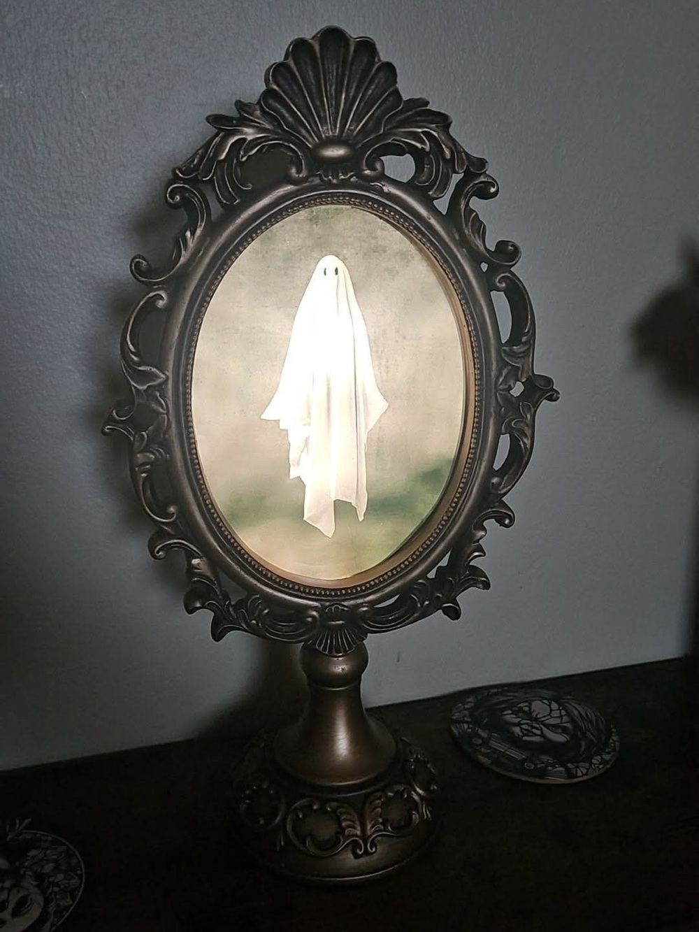 New Christian Siriano White Ghost LED Lighted Mirror Halloween Table Decor